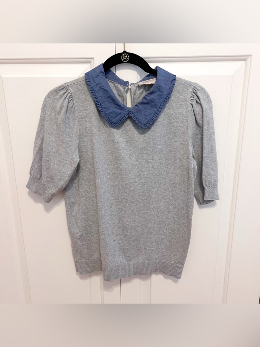LOFT Outlet Grey Short Sleeve Sweater Top with Peter Pan Collar